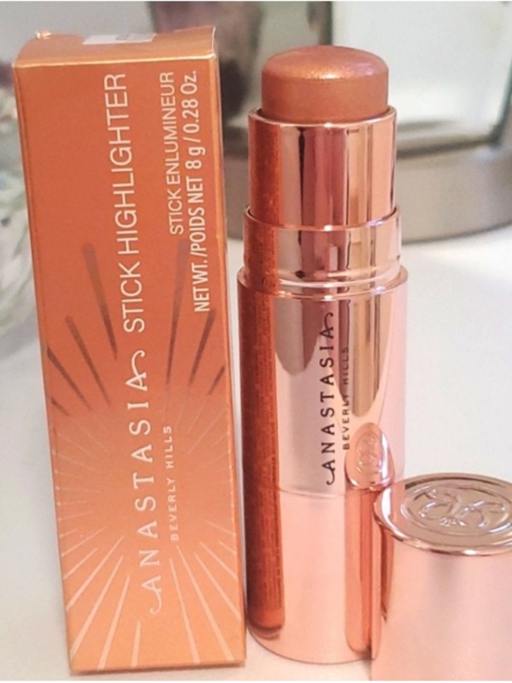 Anastasia Beverly Hills Stick Highlighter in the shade Hot Sand. - Picture 4 of 5